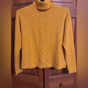 Cocobleu mustard yellow heart turtleneck sweater women’s large